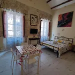 Luisa\'S